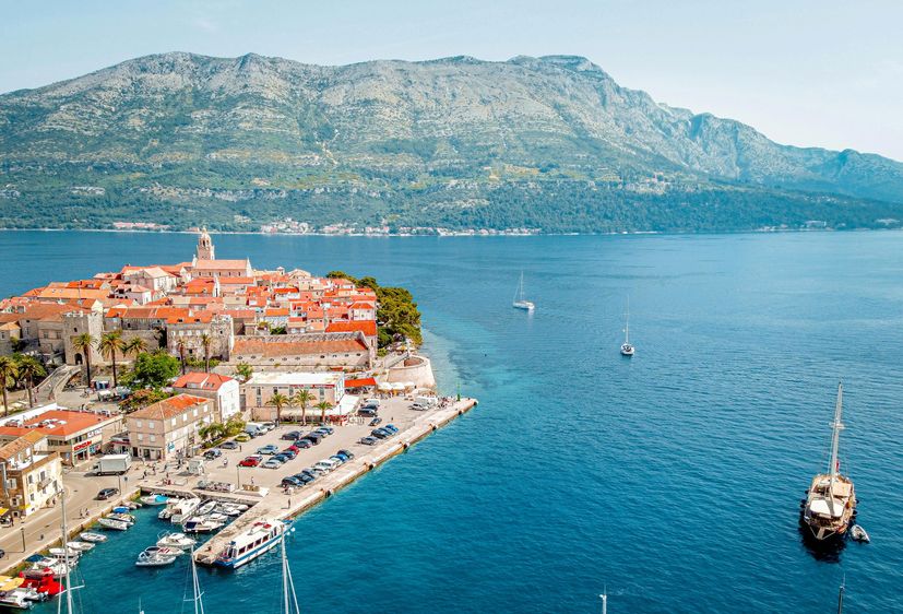 Katamarán na Korčulu