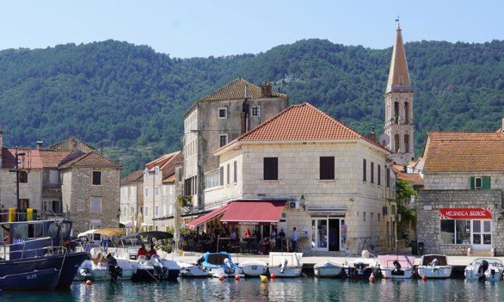 Hasiči zachraňují životy turistů na ostrově Hvar