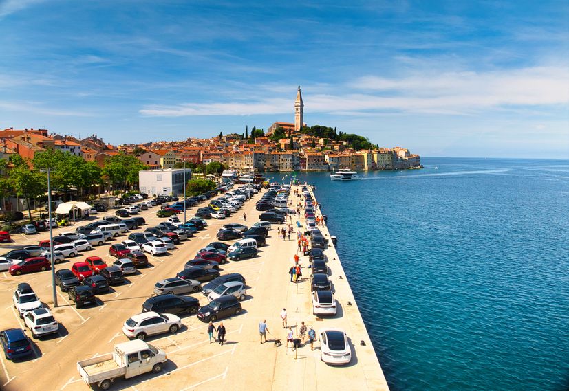 Rovinj během Nikola Tesla EV Rally Chorvatsko