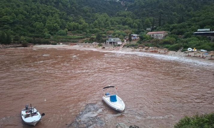 Oblíbená pláž Pupnatska Luka na Korčule zůstala k nepoznání