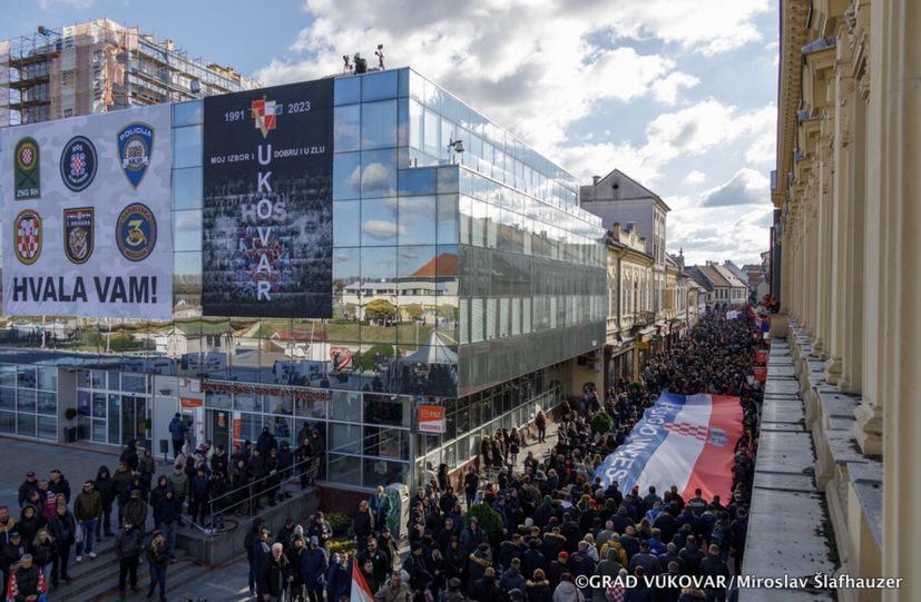 Dosud největší vzpomínkový průvod ve Vukovaru jako 15.000 pochod