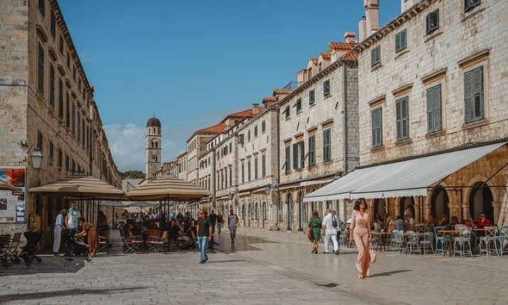 Udržet Dubrovník při životě v zimě – nové předpisy pro restaurace